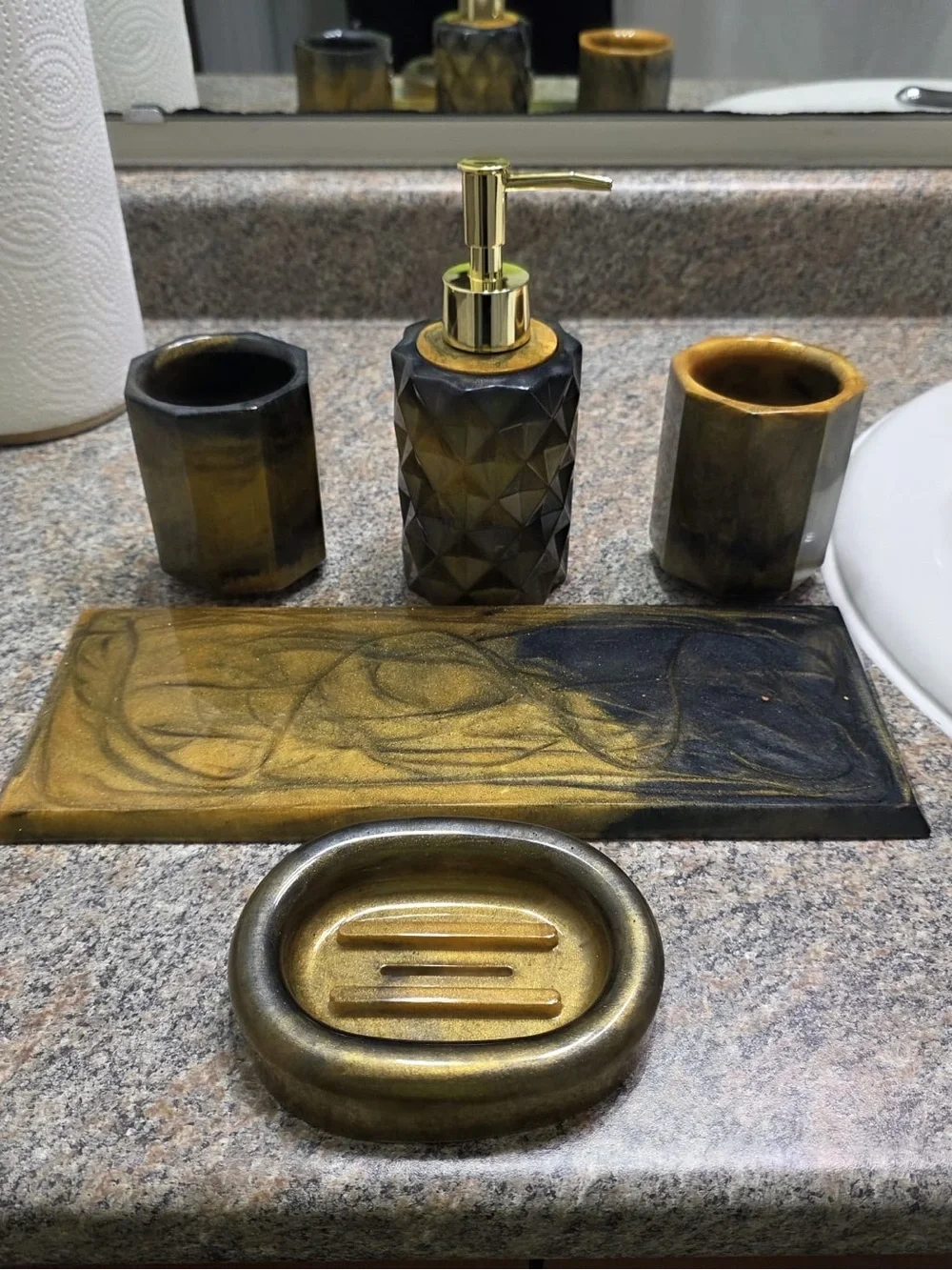 Gold and Black Epoxy Resin Bathroom Accessory Set -5-Piece Home Bath Collection